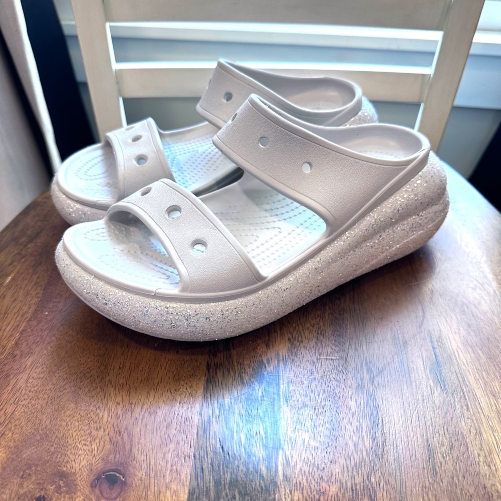 Crocs Classic Crush Glitter Sandals Women 11 Lt Gray Silver Platform Slides - Picture 3 of 14